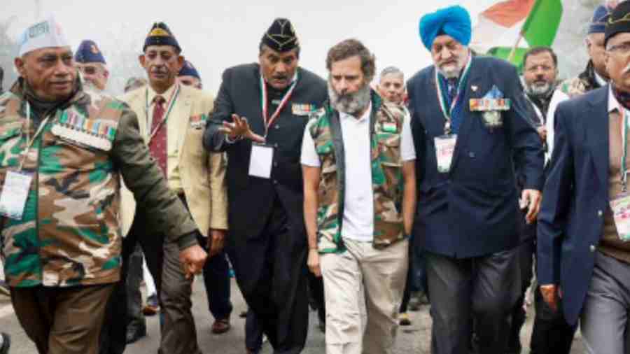 Indian Military Updates - IMU - Misuse Of Army Uniform. . Sepoy Rohan Of  Mahar Regiment - Indian Army Took Part In A Political Rally Bharat Jodo  Yatra Organised By Congress Party. .