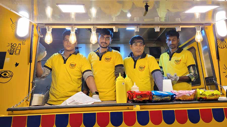 Food Truck Kolkata Newest Korean Food Addition Yum Yum Korean Bucket