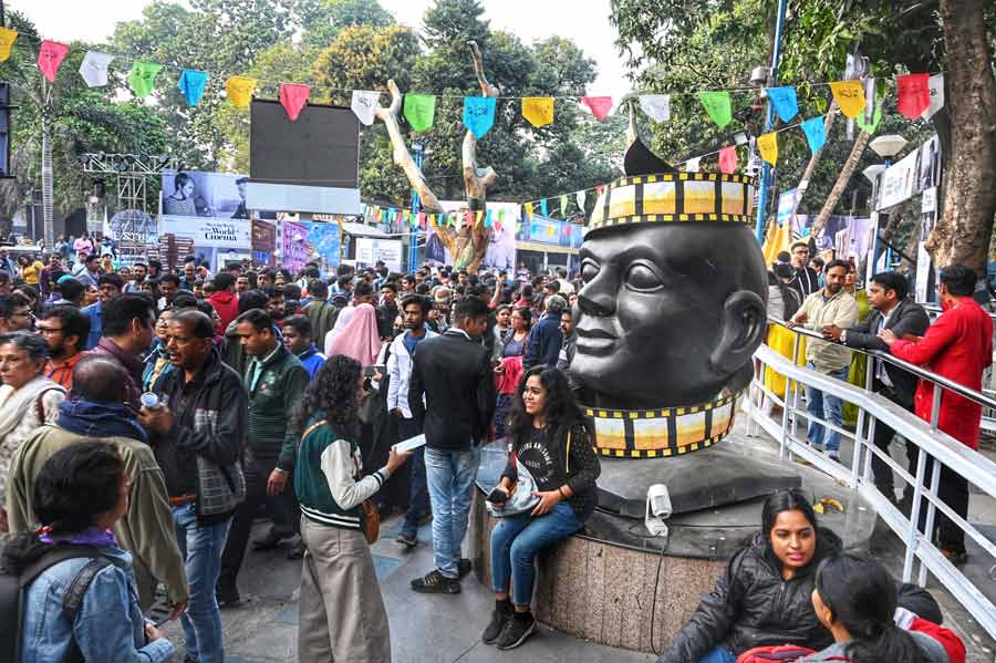 The film festival was held across 10 venues in Kolkata from December 15 to December 22. A total of 183 films from 42 countries were screened