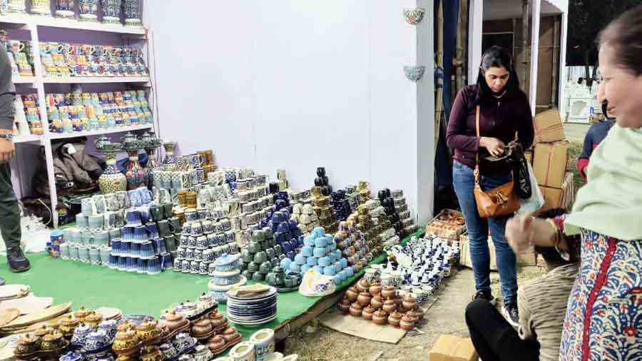 Ceramic wonders in the form of Turkish lamps, evil eye, mementoes, bowls, showpieces, etc are immensely popular. The stall with Turkish lamps is probably the most beautiful owing to its décor and hence draws buyers as also people eager to take pictures. Price range for lamps: Rs 30,000 onwards, porcelain mementoes Rs 1,000 onwards, evil eye Rs 600 onwards.