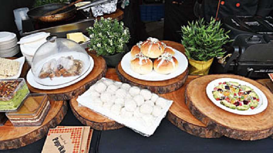 Paprika offered multi-cuisine varieties to its patrons at TIS. Their menu included fresh avocado salads, sliders and more