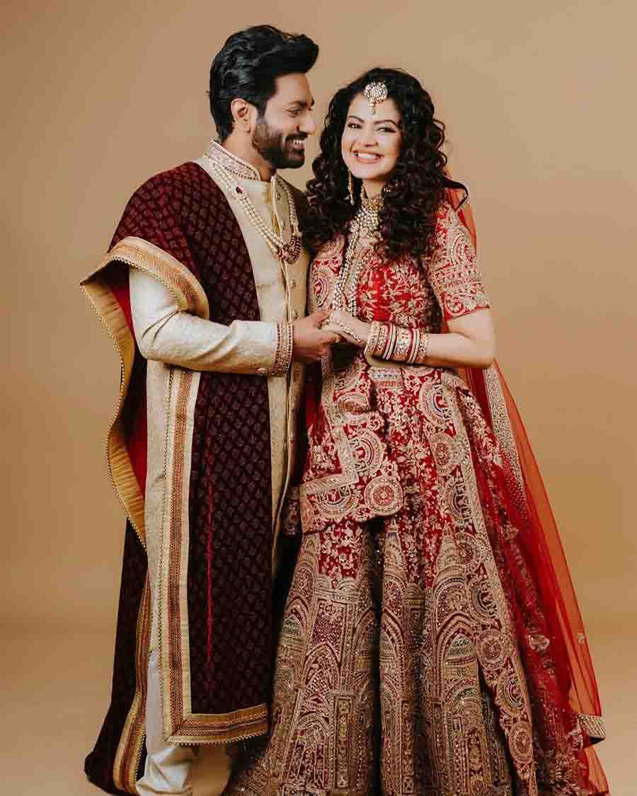 Singer Palak Mucchal and music director Mithoon got married on November 6 in Mumbai. The two had first worked together in the Shraddha Kapoor-Aditya Roy Kapur-starrer Aashiqui 2. 