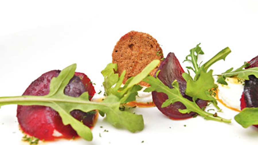 In Beetroot and Chevre, the seasonal veggie was presented in three different forms — slow-roasted, pickled and in jus forms. The goat cheese mousse and mustard tuile add more character to the salad.