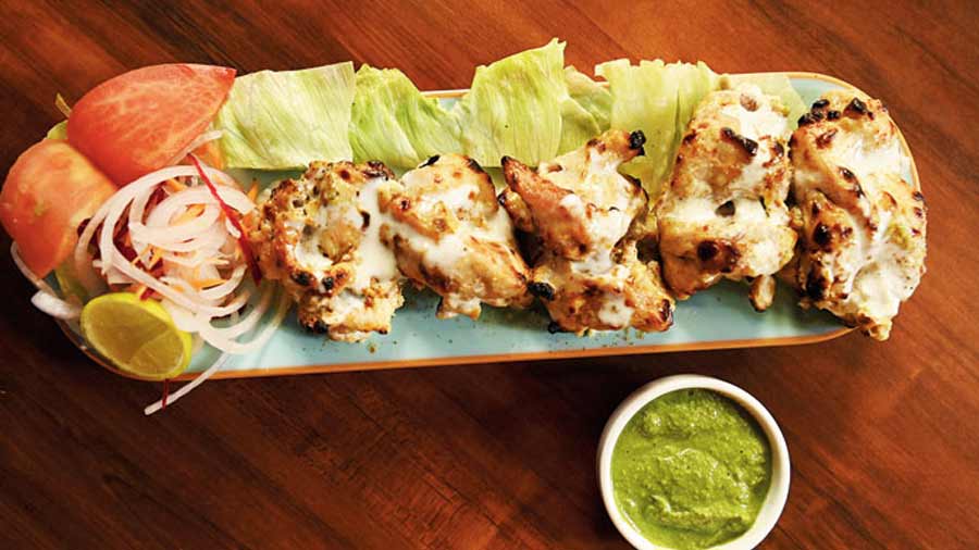 Murgh Malai Tikka is where tender chicken chunks are drenched in home-made malai and tossed with chef-special spices. #divine