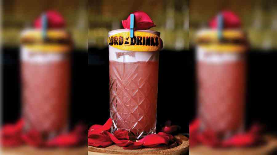 Stunning concoction of hibiscus- infused gin, campari, sweet and sour and egg white. You’ll love the floral notes in this one
