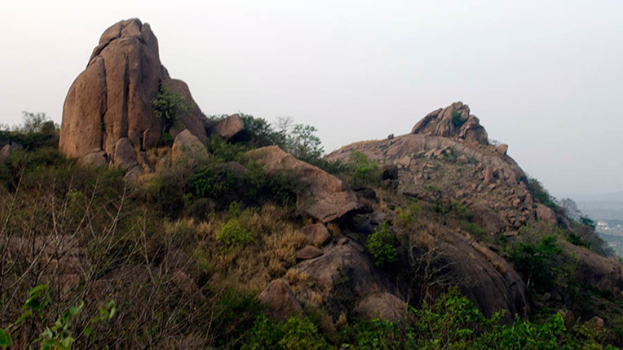 Joychandi hill is a popular tourist attraction in Purulia district