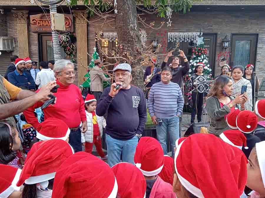 Debasish Kumar, MLA, dropped by to greet the children. He wished everyone a Merry Christmas and expressed his hope that the programme reaches new heights in the coming years