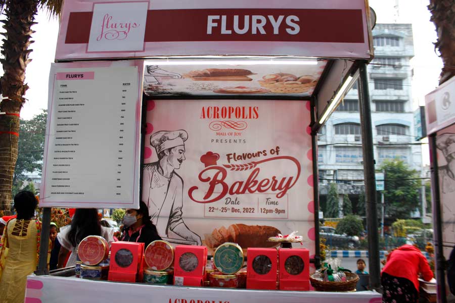 At the heart of Kolkata’s Christmas experience for years, the Flury’s counter stood out for its classic plum cakes and its latest addition to the menu, the Nolen Gur cake. “We’ve been trying to keep our bakery tastes intact for decades, but the pandemic came with a price. Although this year has reinvigorated our sales and the trust of our customers,” said Sumanto Chowdhury, Area Manager of Flury’s 