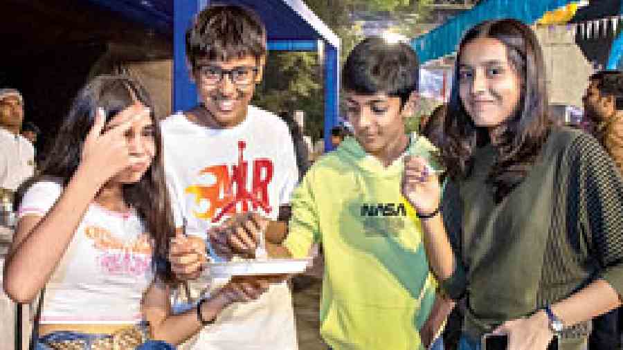 (L-R) Sama Abedin, Shaurya G, Agastya C and Sneha Agarwal had a fun evening. “We came here because we thought this place would be fun and it is fun. We went twice on the rides. The best part of the night are the food and the rides,” said Sama.