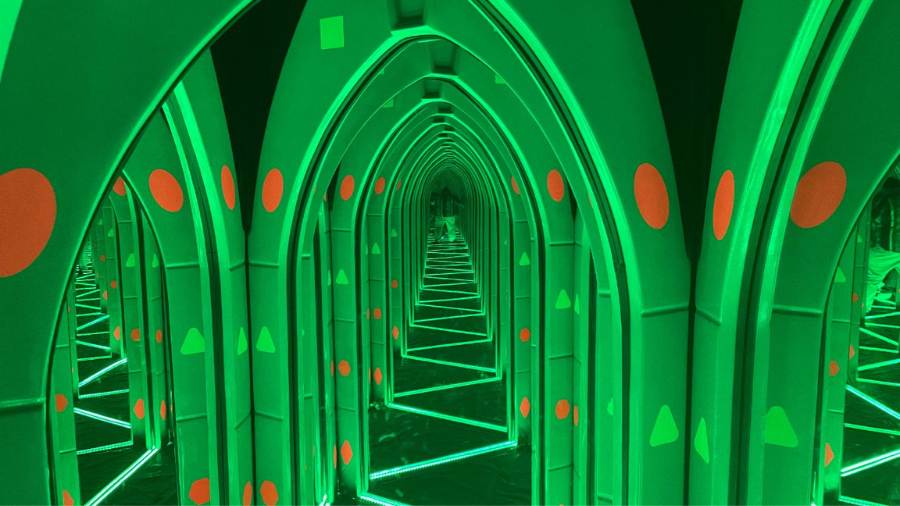 Get lost… in Hamleys new Mirror Maze at South City Mall