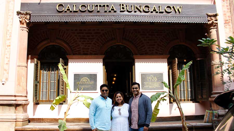 (L-R): Roni Mazumdar, Sreoshy Banerjea and Iftekhar Ahsan outside Calcutta Bungalow on Fariapukur’s Radha Kanta Jew Street