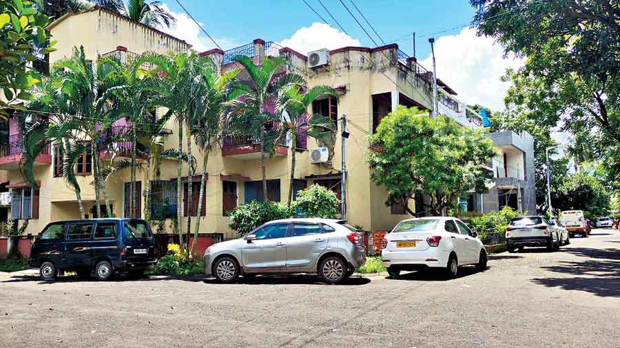 Residents of Ward 30 want more parking space in their lanes