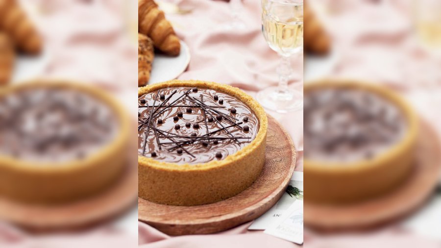 Salted Caramel and Nutella Cheesecake at 16th Street Patisserie: The perfect combination of sweet and salty is this creamy cheesecake that has a unique flavour profile. Order yours today from the home bakery. @Rs 1,600-plus per pound