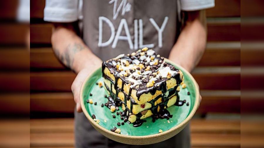Nutella French Toast at The Daily: The Deshapriya Park cafe does a French toast with their home-made brioche, topped with Callebaut choco fudge, Nutella, choco chips and caramelised nuts. @Rs 265-plus