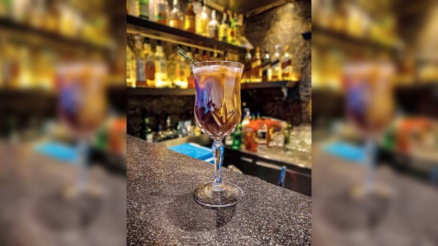 Nutella Espresso Shake at Hammer: The lounge on Middleton Street serves this milky cocktail that is a mix of Nutella, Irish whisky and Baileys. A good choice for those that like their drink a little on the sweeter side. @Rs 450-plus