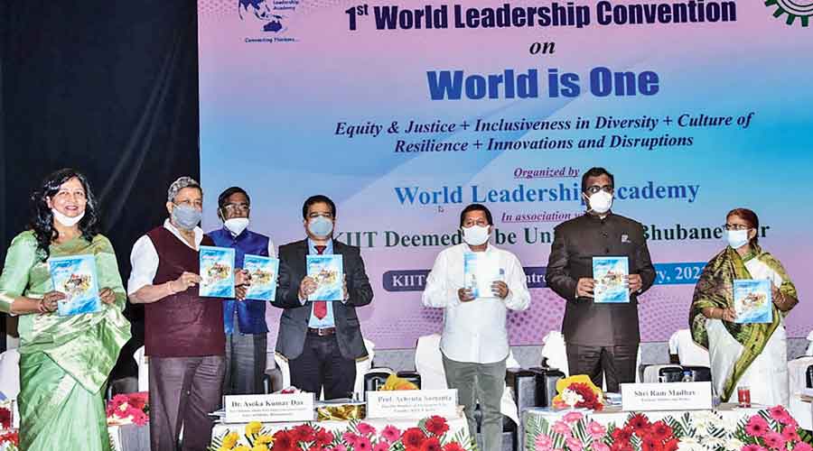 Dr Achyuta Samanta (third from right), founder, KIIT & KISS, at the first World Leadership Convention on ‘World is One’  at KIIT on Saturday.