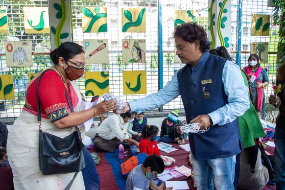 The councillor of Kolkata Municipal Corporation Ward 17 handed out three-ply masks to all students and teachers.