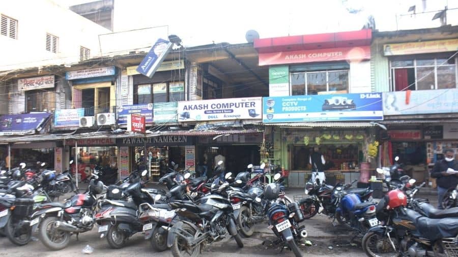 Commotion at parking place