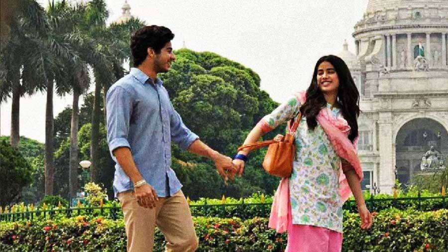A lazy afternoon spent on the greens of Victoria Memorial, like Ishaan Khatter and Janhvi Kapoor in ‘Dhadak’, is a must