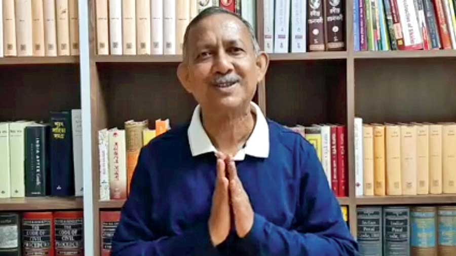 Cash relief to Siliguri fire victims : The fire-hit residents, including school students and examinees of upcoming Madhyamik and higher secondary board exams Cash relief to Siliguri fire victims : The fire-hit residents, including school students and examinees of upcoming Madhyamik and higher secondary board exams