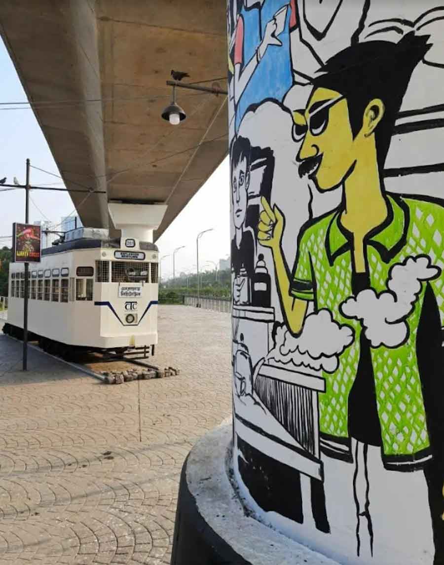 In 2021, a tramcar was converted into a restaurant and set up at New Town, Rajarhat. An outlet of Kolkata Streetfood, it is a 20-seater serving street-food grub. You can choose between chicken stew and rice, 'chole bhature', 'papri' chaat, 'puchkas' and kathi rolls at this tram turned eatery