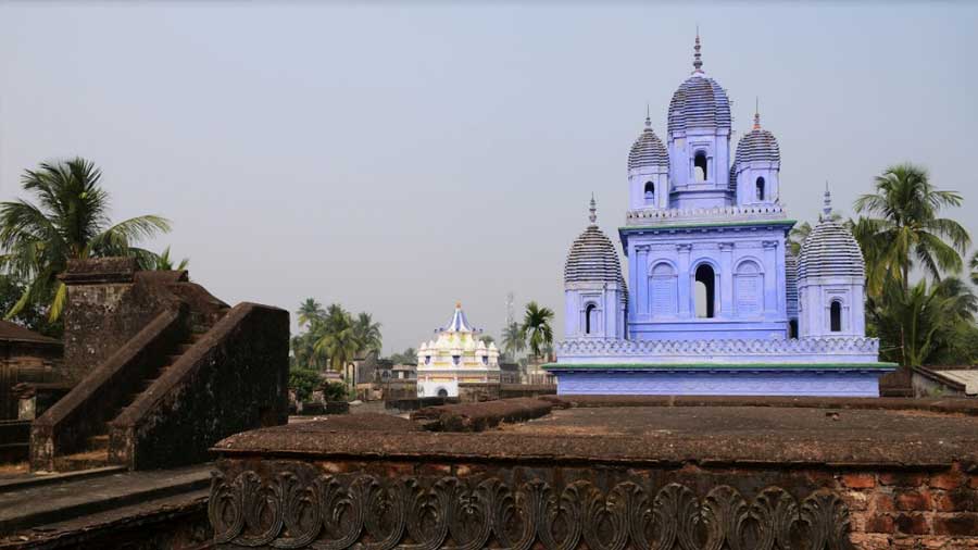 The Brindavanchandra Temple with a part of its Natmandir visible in the front and the Raasmancha in the distance