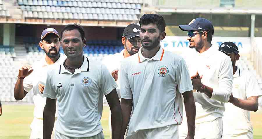 Bengal - Ranji Trophy: Bengal Batters Bundled Out For 88 Versus Baroda ...