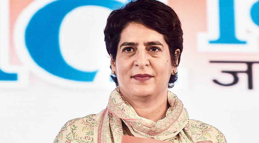 Priyanka Gandhi Xxx Video - Priyanka Gandhi Vadra | A bag of free ration doesn't empower poor: Priyanka  Gandhi Vadra - Telegraph India