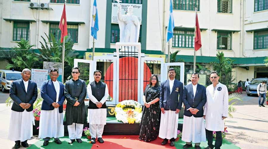 Jesuit priests and former students celebrate Bhasha Dibas at St Xavier’s College campus