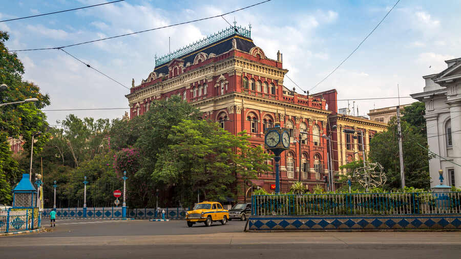 A glimpse of Dalhousie Square, which is peppered with colonial architecture