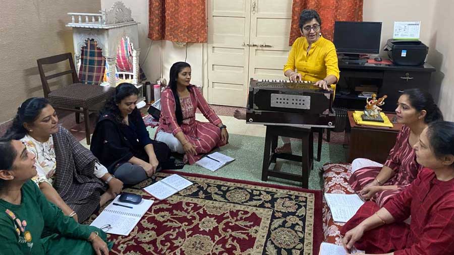 Varsha Sheth has managed to encourage over 30 mothers of her students, and even two grandmothers, to join her music classes 