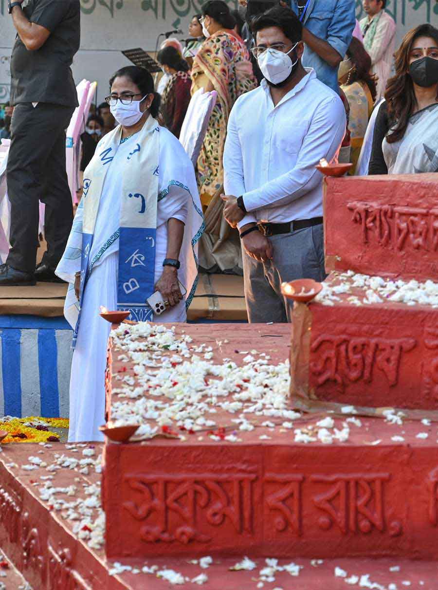 HOMAGE: Chief minister Mamata Banerjee and other guests at a programme to mark International Mother Language Day at Deshapriya Park in south Kolkata on Monday, February 21