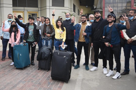 Students at Patna airport on their return from Ukraine.