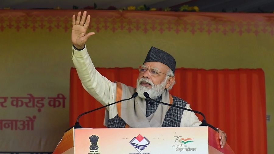 The prime minister, Narendra Modi, addresses a programme to inaugurate & lay the foundation stone of various development projects in Haldwani 