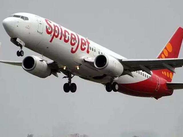 SpiceJet: Tyre bursts while landing
