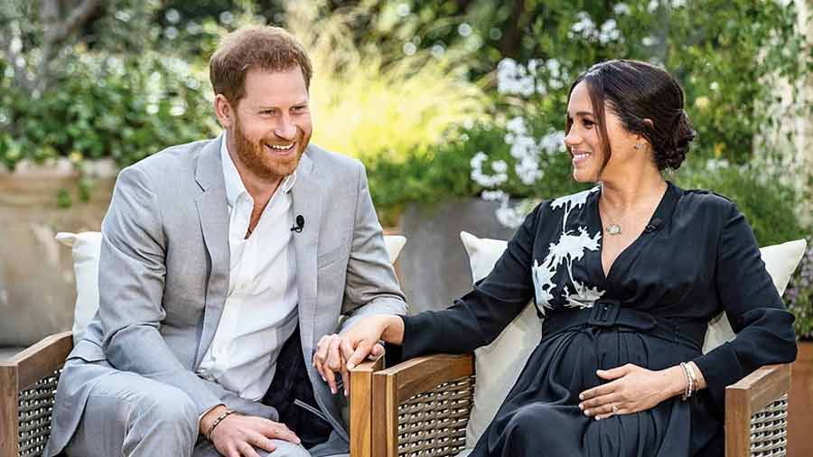 Prince Harry and Meghan Markle plan to “decolonise art” in 2022