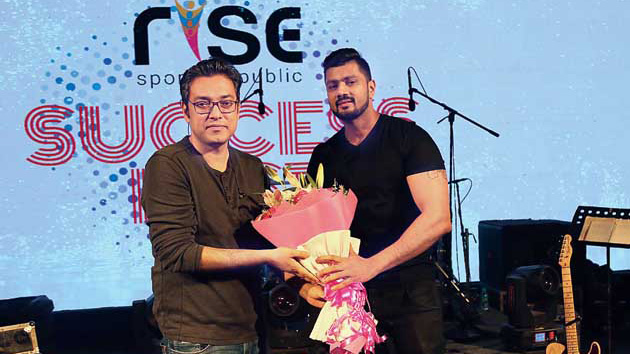 Singer Anupam Roy (left) and Saket Mohta, MD, Merlin Group.