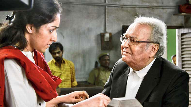 Amrita with Soumitra Chatterjee in the film.