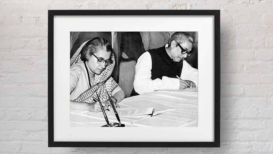Bangabandu Sheikh Mujibur Rehman and Indira Gandhi.