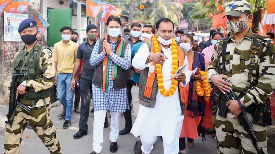 Raju Bista campaigns for the BJP in Siliguri on Tuesday. 