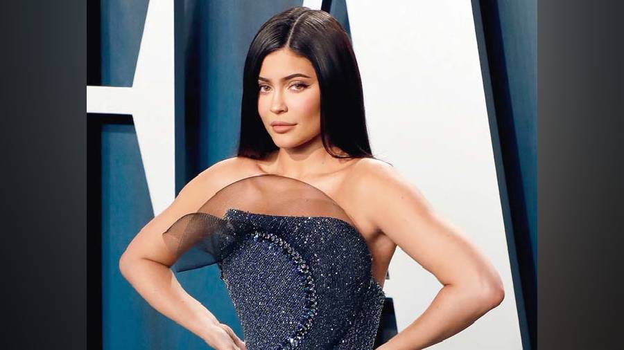 Kylie Jenner is the first woman in history to have 300 million Instagram  followers – The Kampala Report