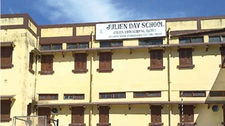 Julien Day School Ganganagar