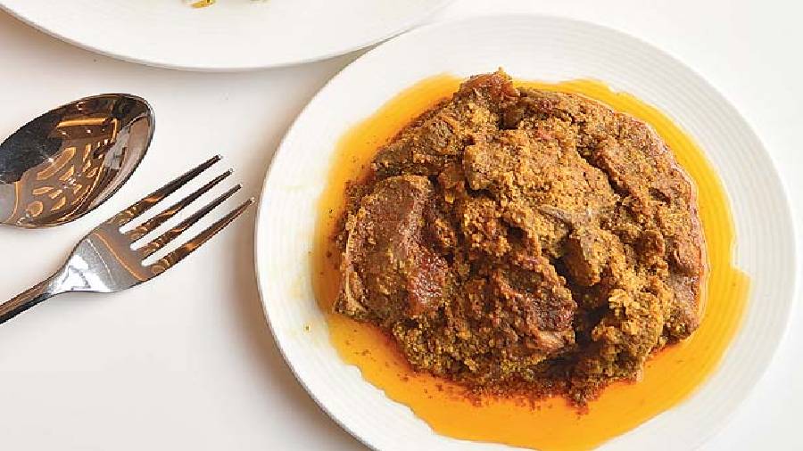 Mutton Chaap: Another fave with roomali roti is the mutton chaap. Marinated mutton rib chunks are slow-cooked till tender in a Mughlai nutty gravy. A must-try if you love mutton, we say. @Rs 270-plus