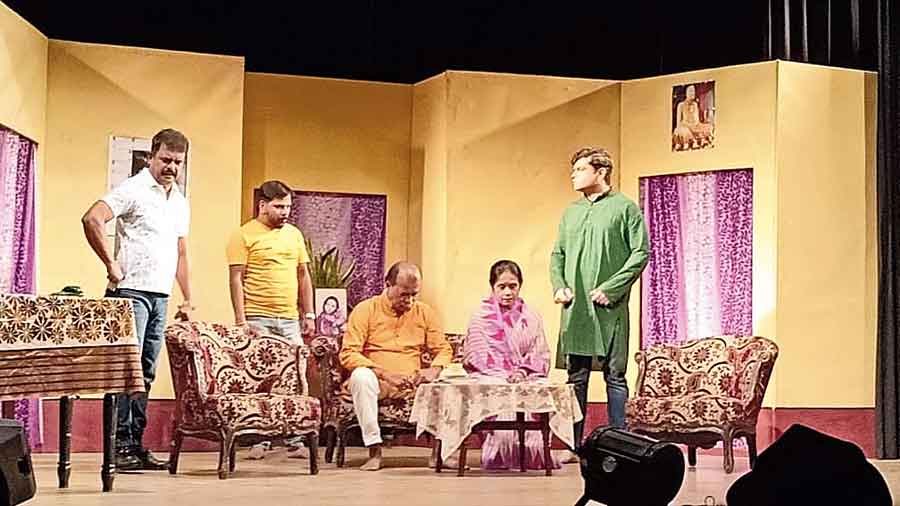 A scene from the play Tanaporen staged at Rabindra Okakura Bhavan 