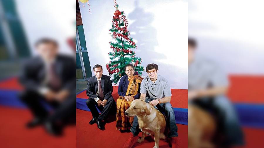 “Our pet is called Tej Pratap Gupta. His pet name is Tejo and he is a 10-month-old Golden Retriever,” said Mridu Gupta, who came to the store with her husband and son. The vegetarian Tejo loves to gorge on curd, khichdi and papayas and for Christmas had been treated to an eggless cake.