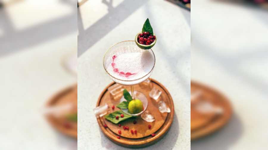 Pomolasys at Unplugged Courtyard: An exquisite-looking drink at the Ho Chi Minh Sarani alfresco lounge, this is a mix of seasonal fresh pomegranates, basil, lime juice along with some vodka. @Rs 325-plus