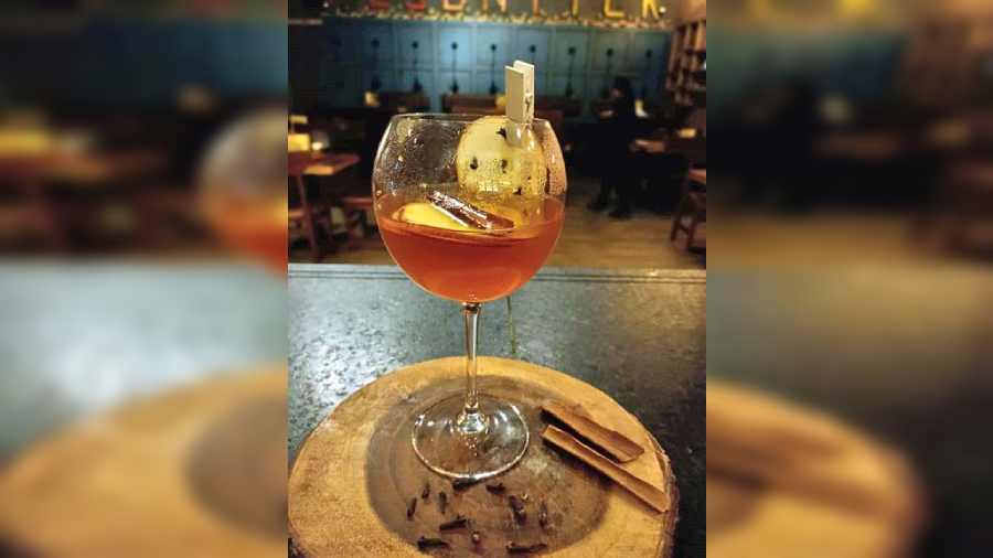Spiced Apple Hot Toddy at Please Don’t Talk: Our regular hot toddy gets a nice and spicy hit with honey cinnamon syrup, apple cider, cloves and fresh apples in this flavourful drink at the Ho Chi Minh Sarani pub. @Rs 595-plus