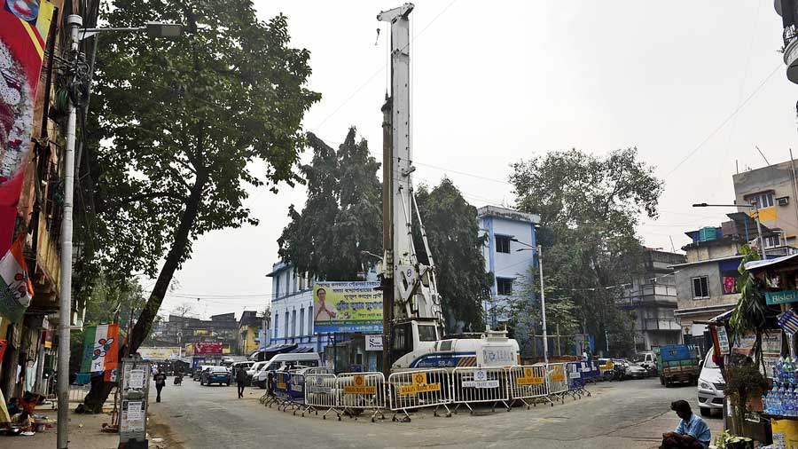 The construction site of the skywalk in Kalighat.