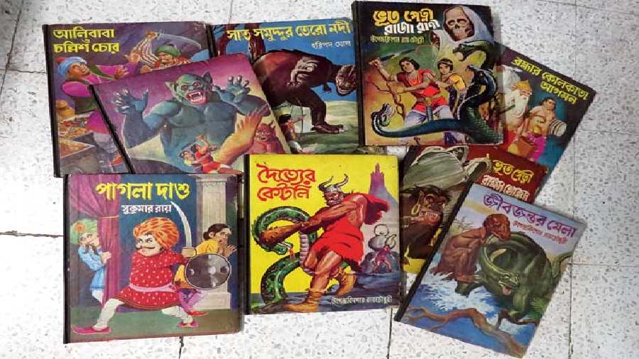 Book covers illustrated by Narayan Debnath. 
