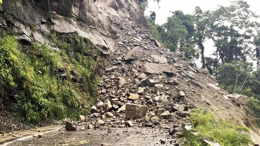Debris on NH10 after a landslide at Hatisuray near Sevoke, Darjeeling district in August last year. According to experts, a sharp rise in maximum one-day rainfall will trigger landslides and cause other infrastructural problems